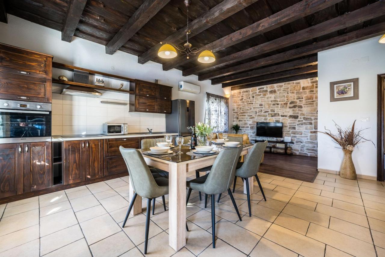 Holiday Home Sandra Sukošan Εξωτερικό φωτογραφία